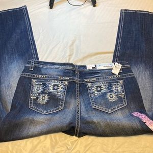 Cavenders rhinestone designed blue jeans